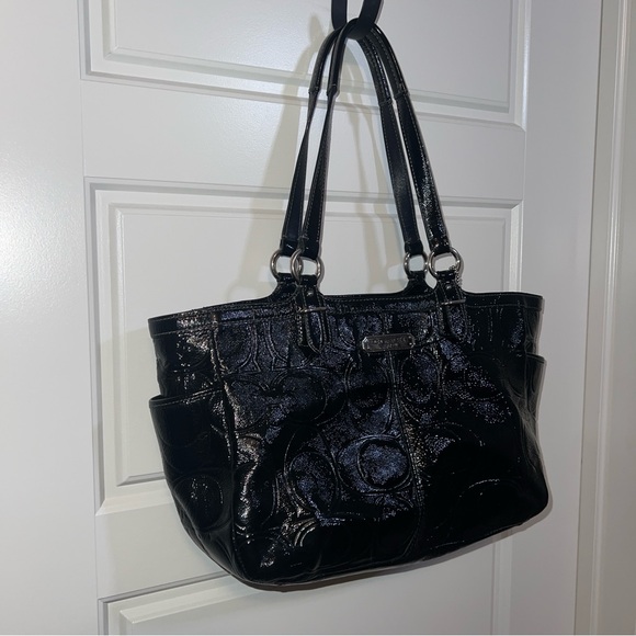 COACH Black Leather Medium Sized Tote Purse - Picture 12 of 13